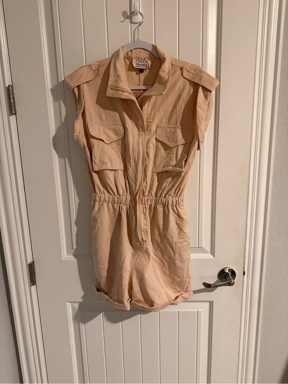 Cutely Covered Utility Romper – Size S – Nude/Tan – NWT